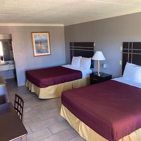 Executive Inn & Suites 비빌 외부 사진