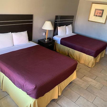Executive Inn & Suites 비빌 외부 사진