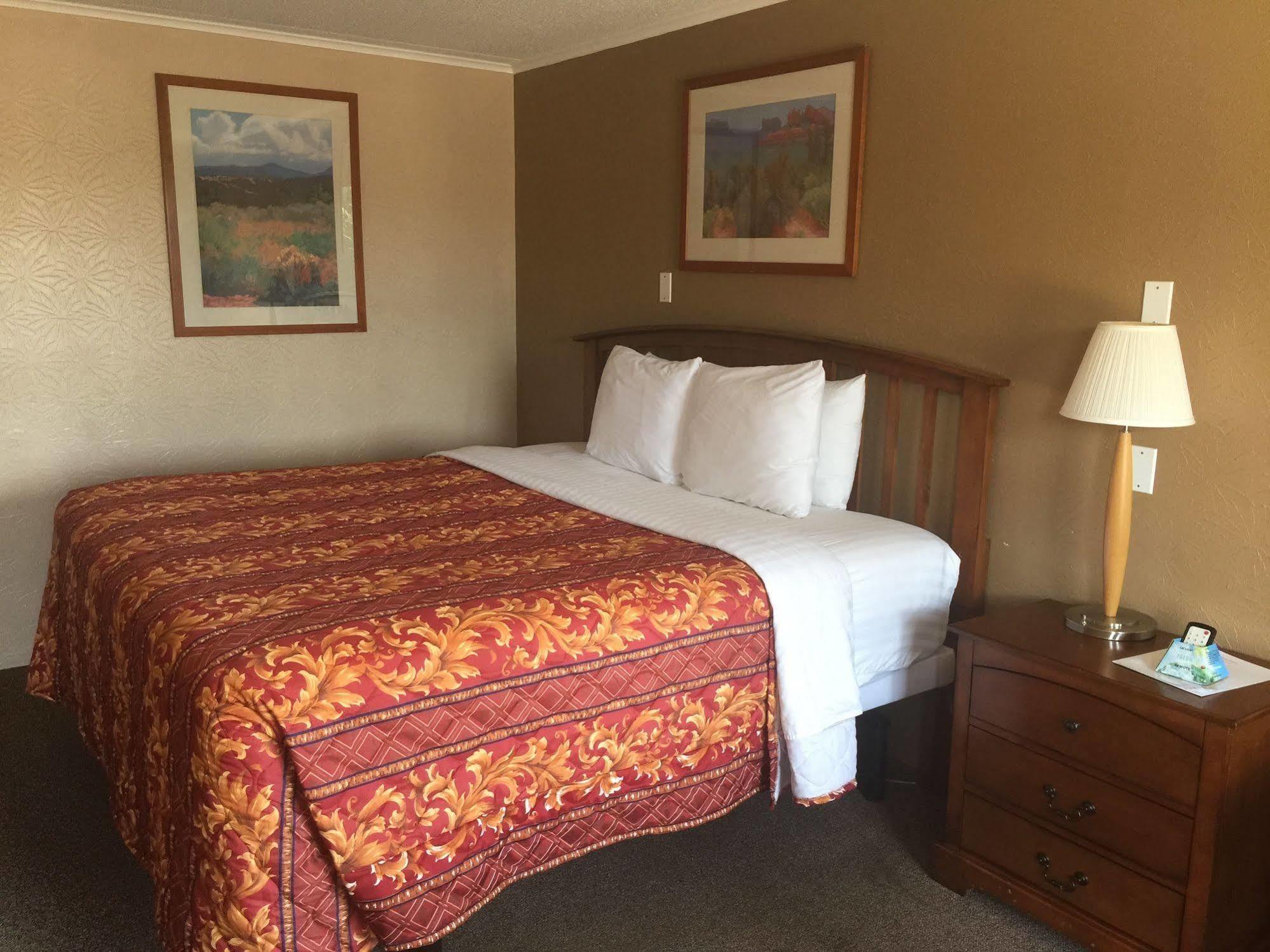 Executive Inn & Suites 비빌 외부 사진